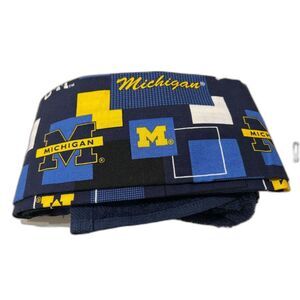 NCAA University Michigan Wolverines Scarf